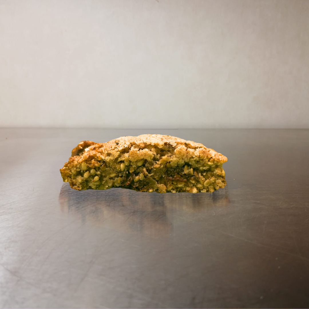Cookie Blé noir Sésame noir et Pavot Chocolat Noir